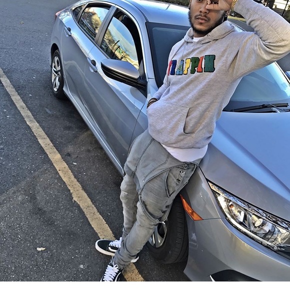 Meet your Posher, Chris - Picture 1 of 1